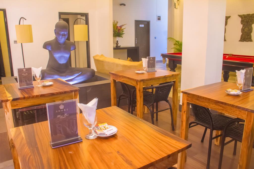 Adore Riverside Hotel Phnom Penh Dış mekan fotoğraf