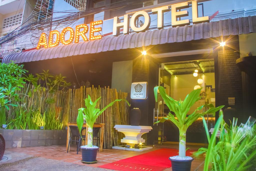 Adore Riverside Hotel Phnom Penh Dış mekan fotoğraf